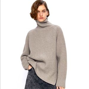 Zara 100% wool sweater NWT